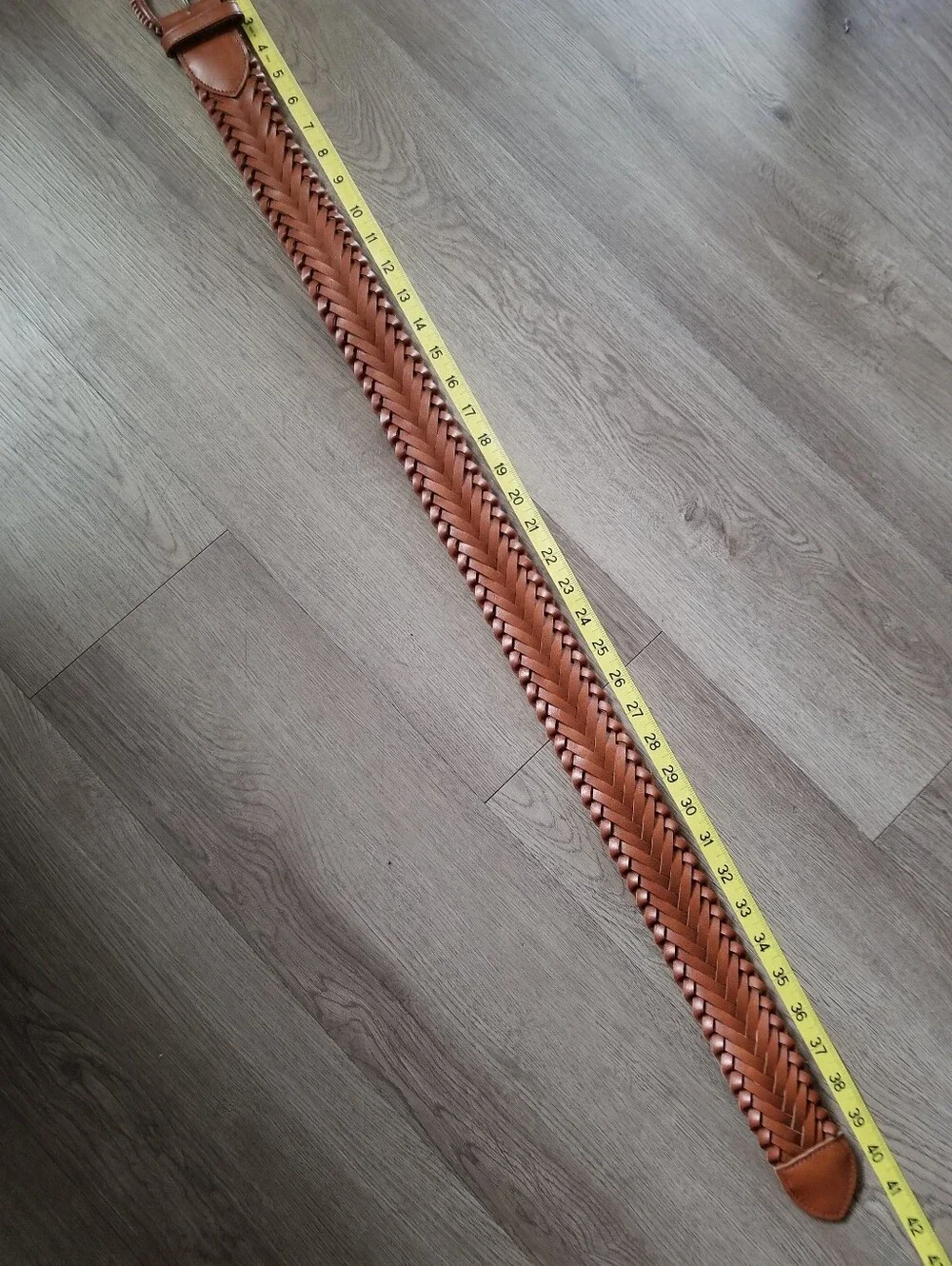 Vintage Women's Braided Tan Leather Belt Classic Woven Style (SIZE:M)